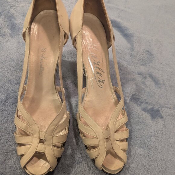 Heels - Picture 2 of 2